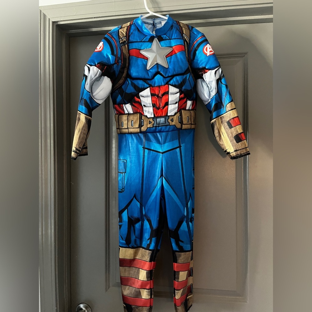 Avenger Carleton America  size small boys